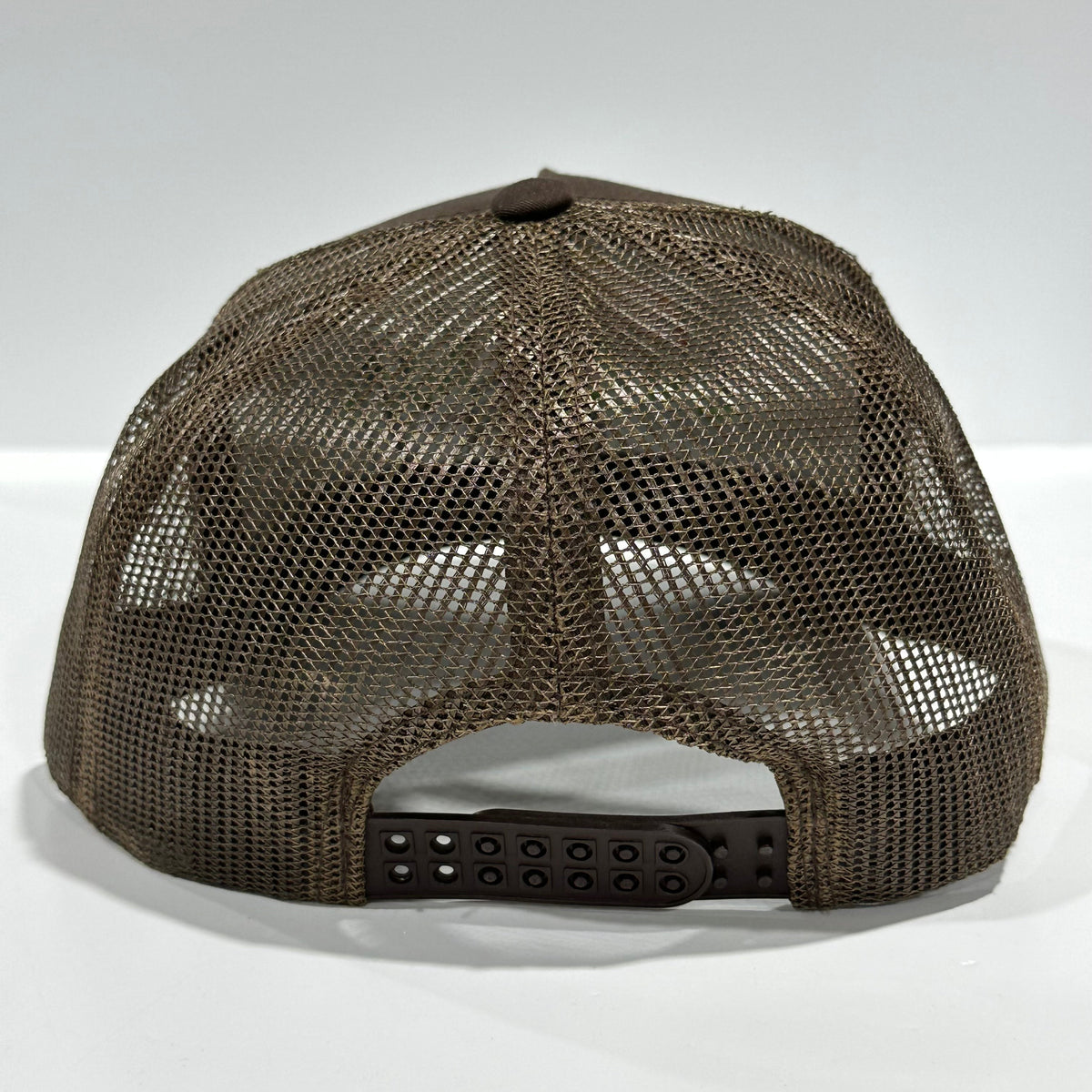 Deer Scenery Dark khaki CAMO Camouflage Brim Mesh Trucker SnapBack Hat Deer Hunting Cap Custom Embroidered